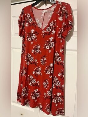 Maurices 24/7 Floral Mini Dress Rust Red Short Sleeve | Size Medium
